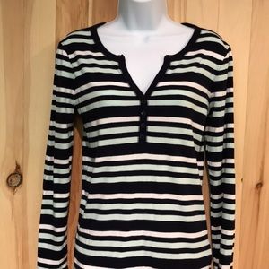 Gap bowery Henley top size medium